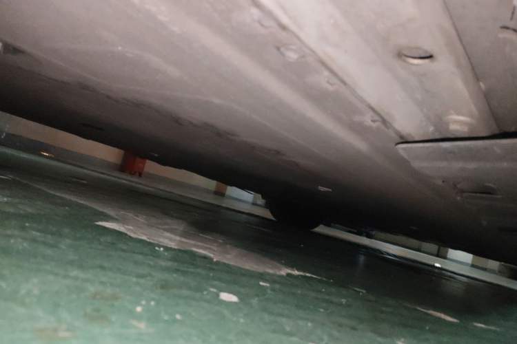Used XPeng P7 2021 480N Chassis Front Left
