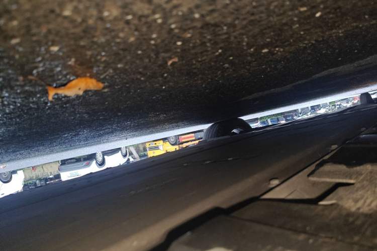 Used XPeng P7 2021 670G Chassis Front Right