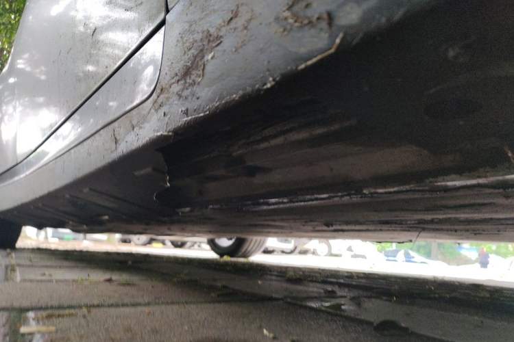 Used XPeng P7 2021 670G Chassis Front Right