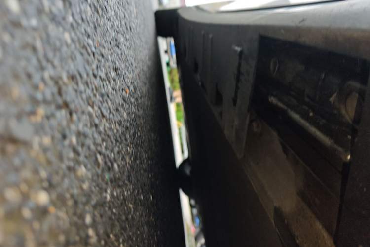 Used XPeng P7 2021 670G Chassis Front Right