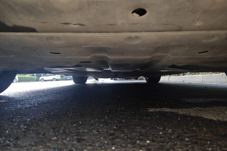 Used XPeng P7 2021 670G Chassis Rear
