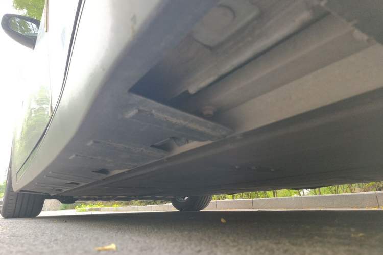 Used XPeng P7 2021 670G Chassis Rear Left