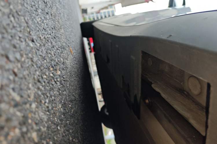 Used XPeng P7 2021 670G Chassis Rear Left