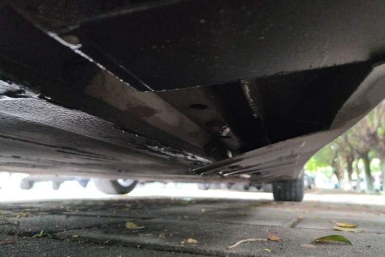 Used XPeng P7 2021 670G Chassis Rear Right
