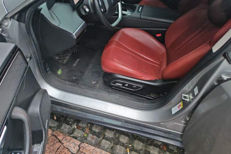 Used XPeng P7 2021 670G Driver Seat