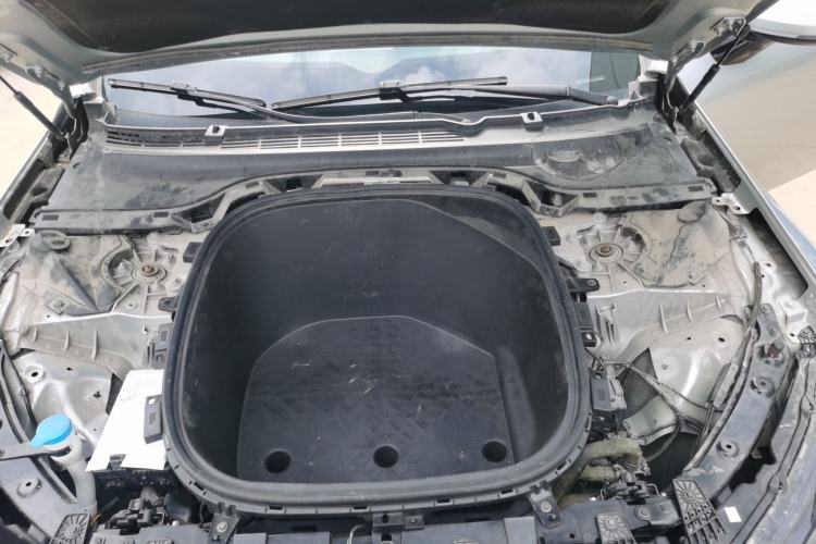 Used XPeng P7 2021 480N Engine Bay