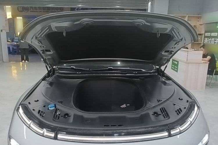 Used XPeng P7 2021 670G Engine Bay
