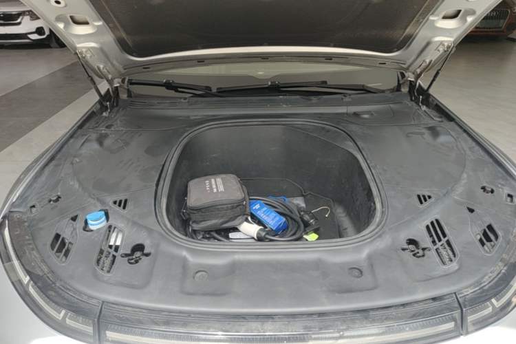 Used XPeng P7 2021 480N Engine Bay