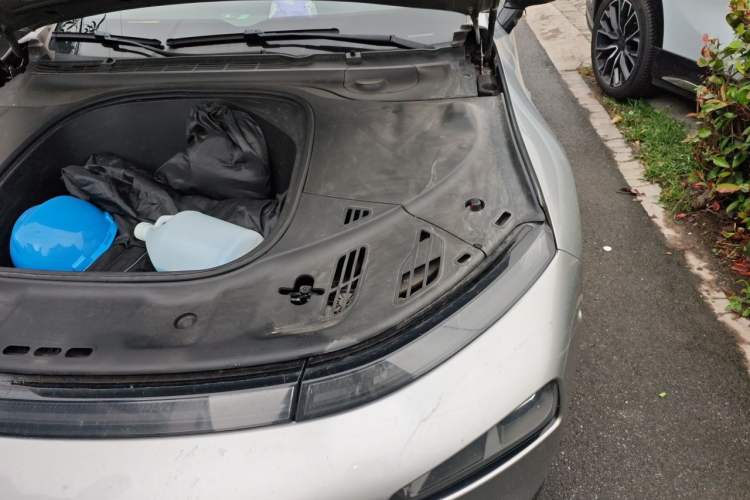Used XPeng P7 2021 670G Engine Bay Left