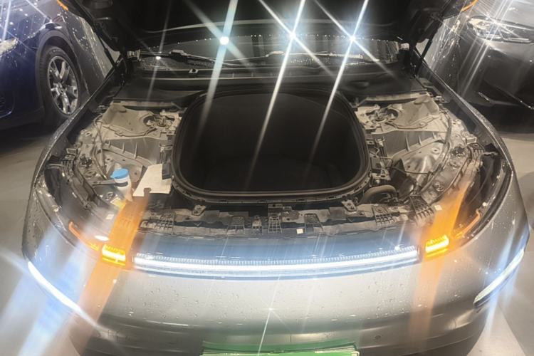 Used XPeng P7 2021 670E Pengyi Edition Engine Bay