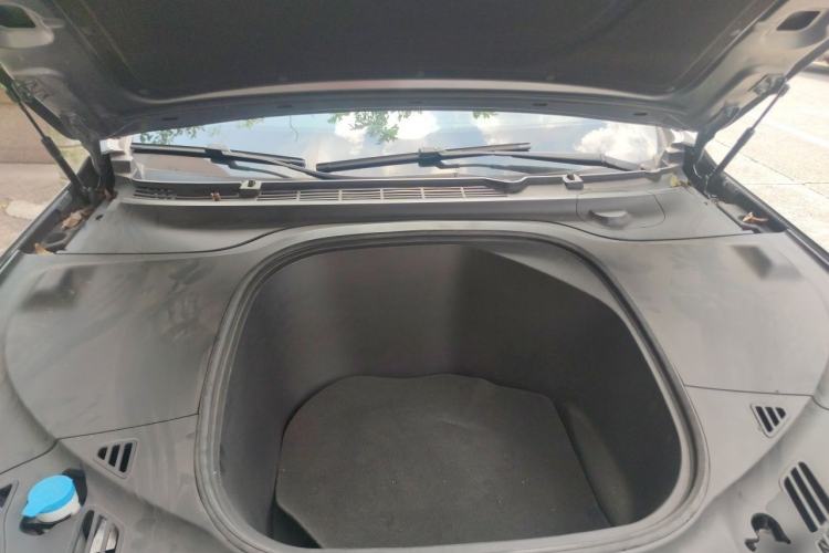 Used XPeng P7 2021 670G Engine Bay