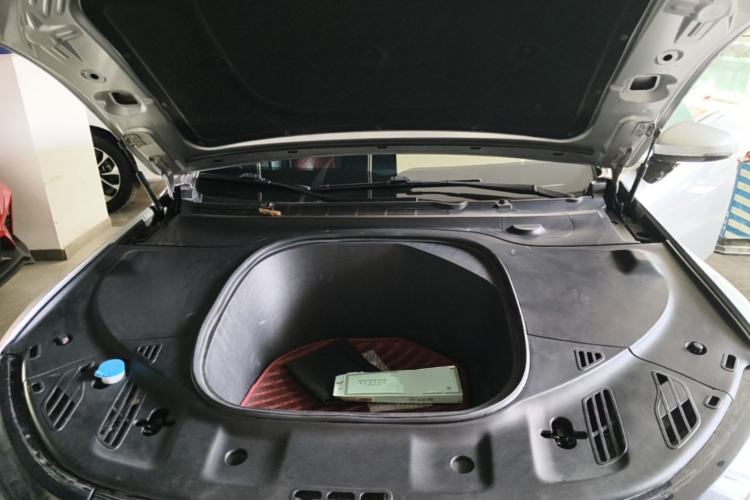 Used XPeng P7 2021 480N Engine Bay