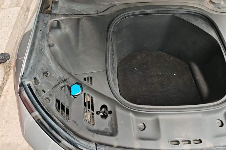 Used XPeng P7 2021 480N Engine Bay Right
