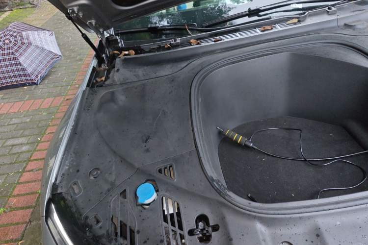Used XPeng P7 2021 670G Engine Bay Right
