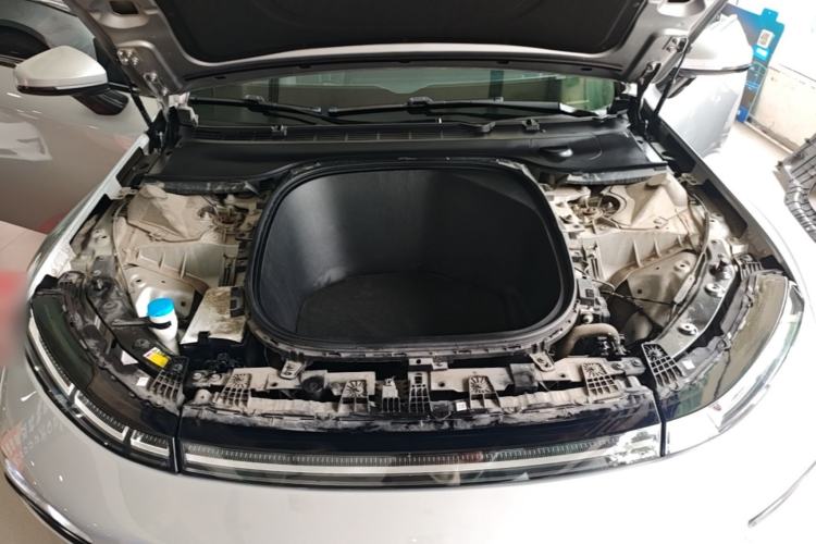 Used XPeng P7 2021 480N Engine Bay