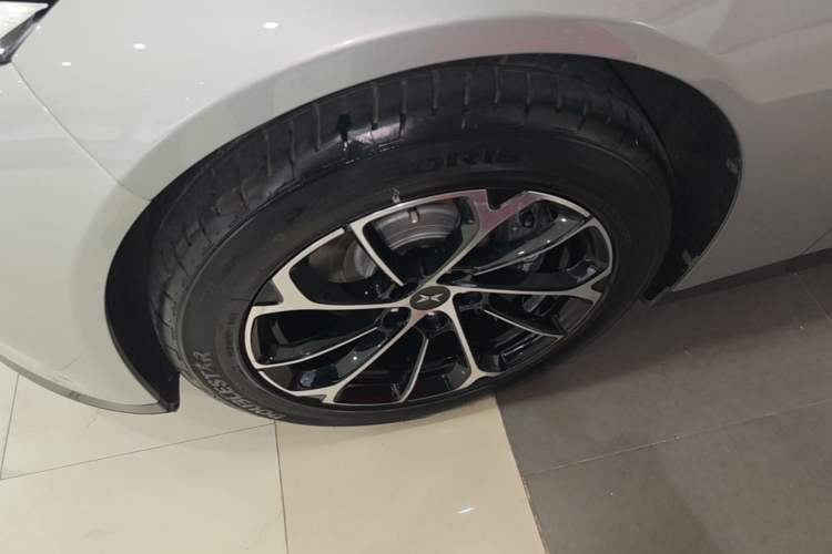 Used XPeng P7 2021 670G Exterior 4