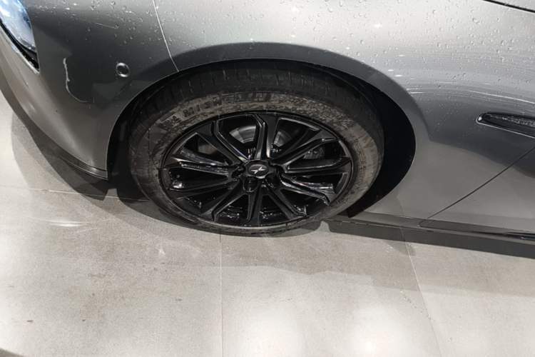 Used XPeng P7 2021 670E Pengyi Edition Exterior 4