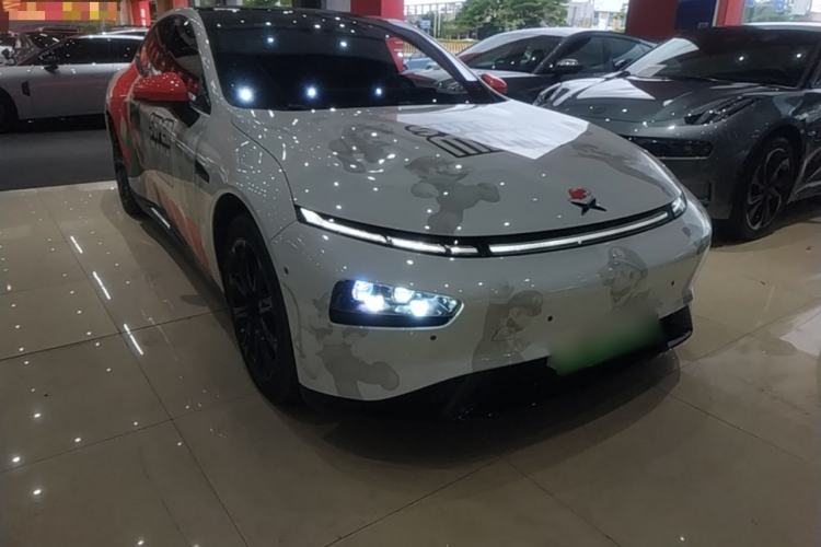 Used XPeng P7 2021 562E Pengyi Performance Edition Front Right 45 Deg