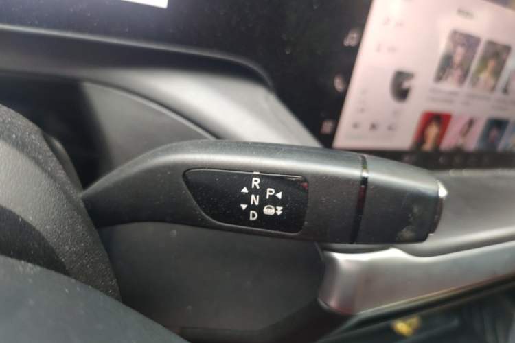 Used XPeng P7 2021 670G Gear Lever