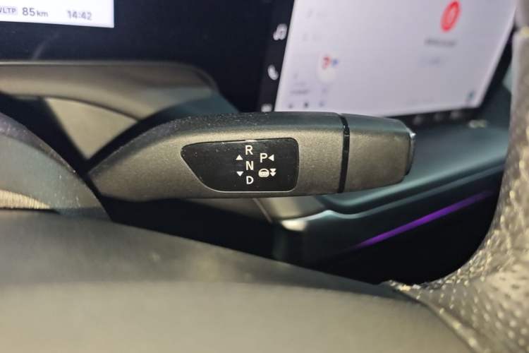 Used XPeng P7 2021 480N Gear Lever