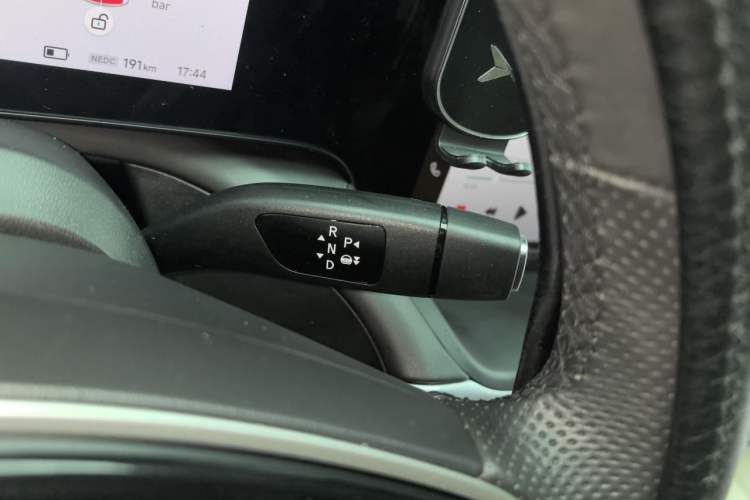 Used XPeng P7 2021 480N Gear Lever