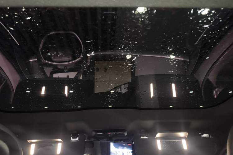 Used XPeng P7 2021 670E Pengyi Edition Headliner