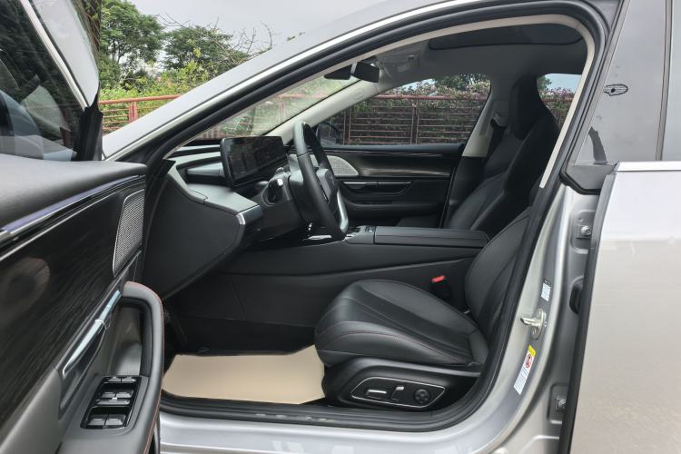 Used XPeng P7 2021 670G Interior 1