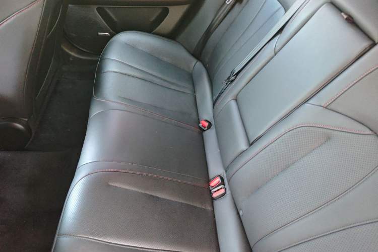 Used XPeng P7 2021 480N Interior 2