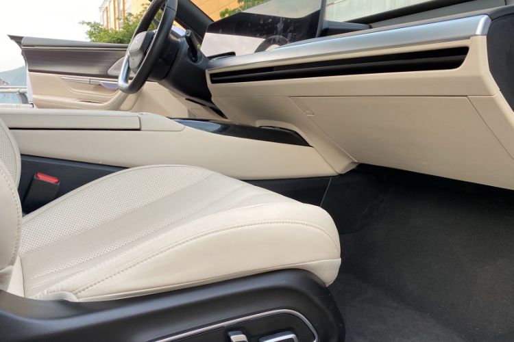 Used XPeng P7 2021 480N Interior 3