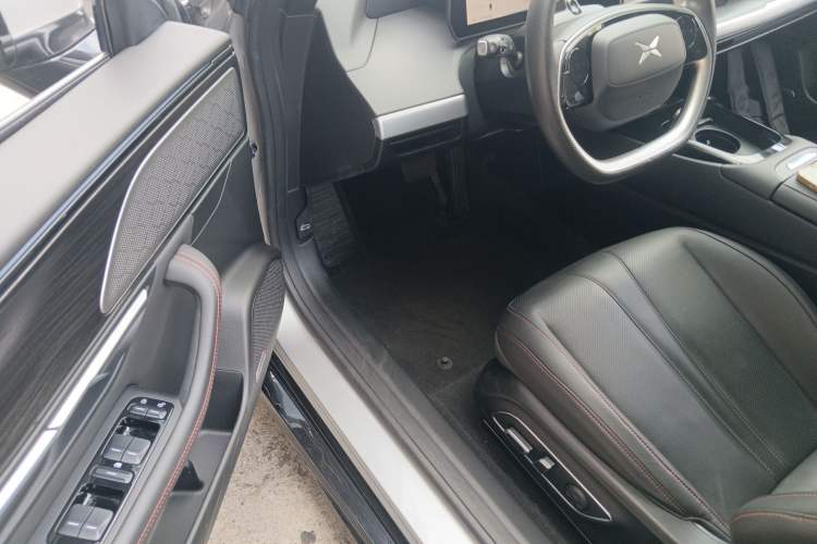 Used XPeng P7 2021 480N Interior 3