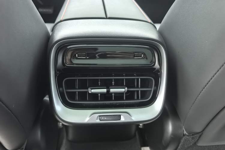 Used XPeng P7 2021 670G Interior 8