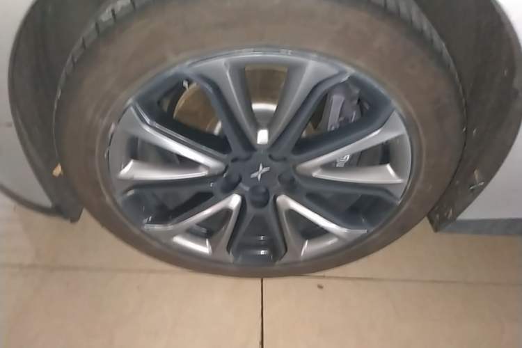 Used XPeng P7 2021 480N Left Front Wheel Hub