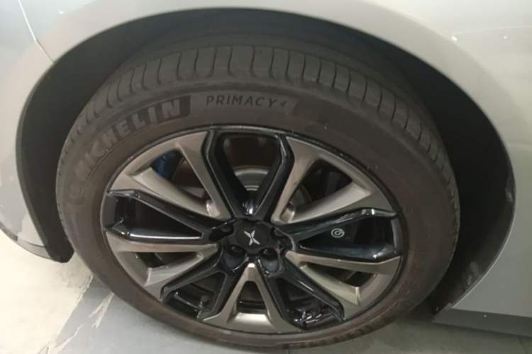 Used XPeng P7 2021 480N Left Front Wheel Hub