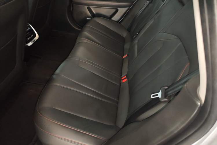 Used XPeng P7 2021 670G Left Rear Seat