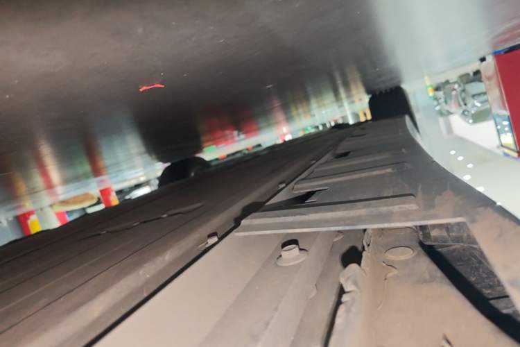 Used XPeng P7 2021 670G Left Side Sill
