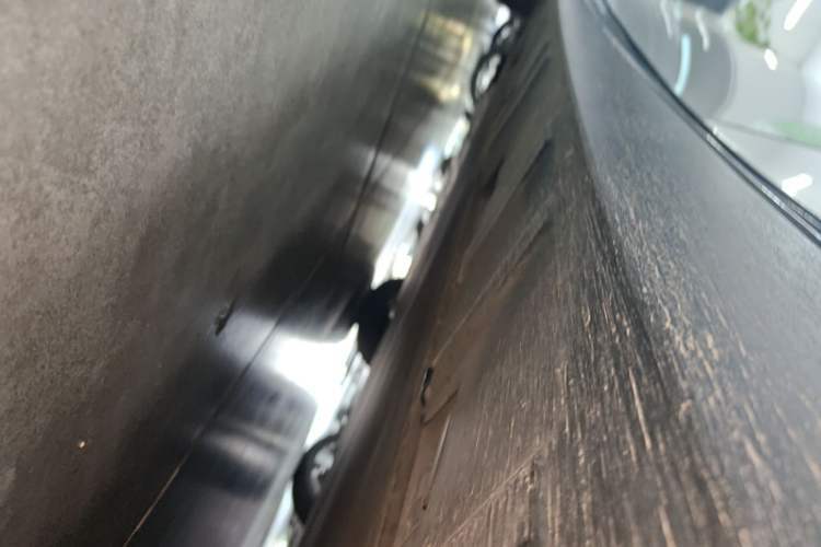 Used XPeng P7 2021 670G Left Side Sill
