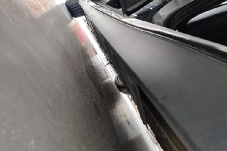 Used XPeng P7 2021 480N Left Side Sill