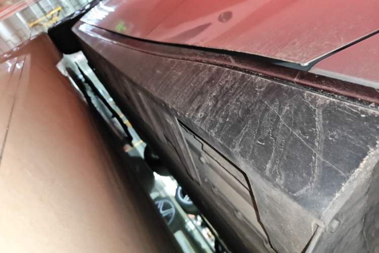 Used XPeng P7 2021 480E Left Side Sill