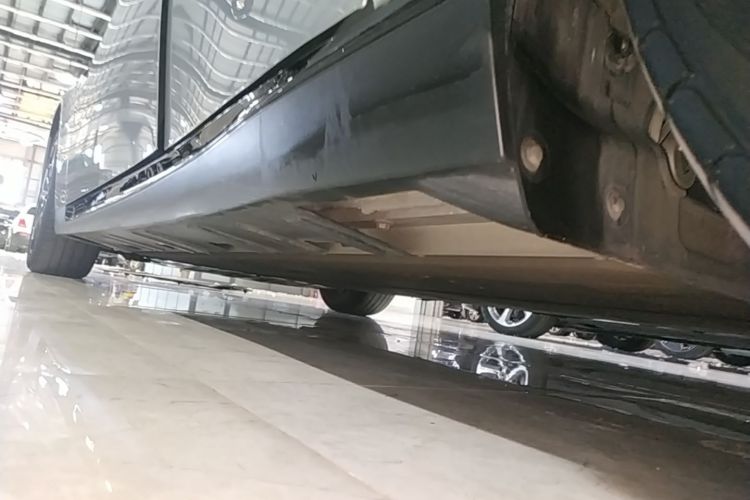 Used XPeng P7 2021 670G Left Side Sill