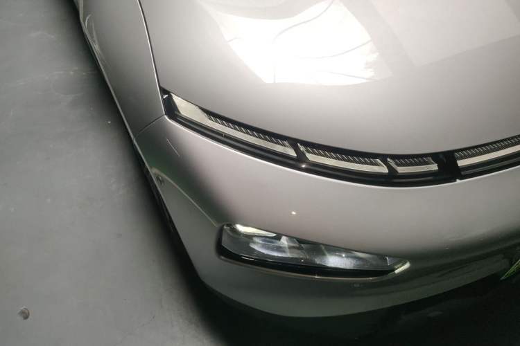 Used XPeng P7 2021 480N Right Front Headlight