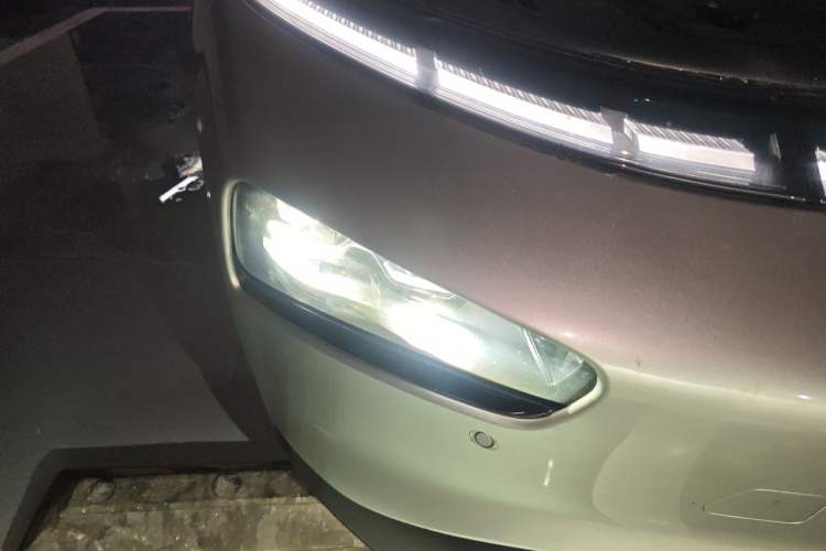 Used XPeng P7 2021 480N Right Front Headlight