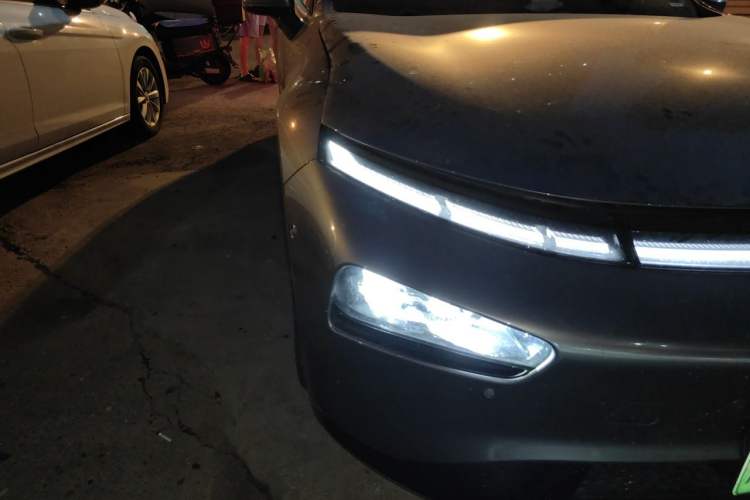 Used XPeng P7 2021 480N Right Front Headlight