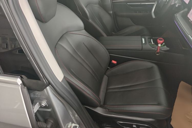 Used XPeng P7 2021 670G Right Front Seat