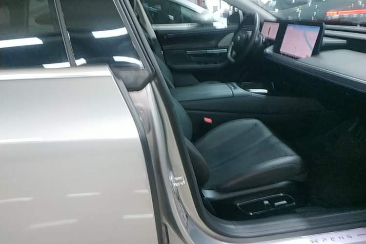 Used XPeng P7 2021 480N Right Front Seat