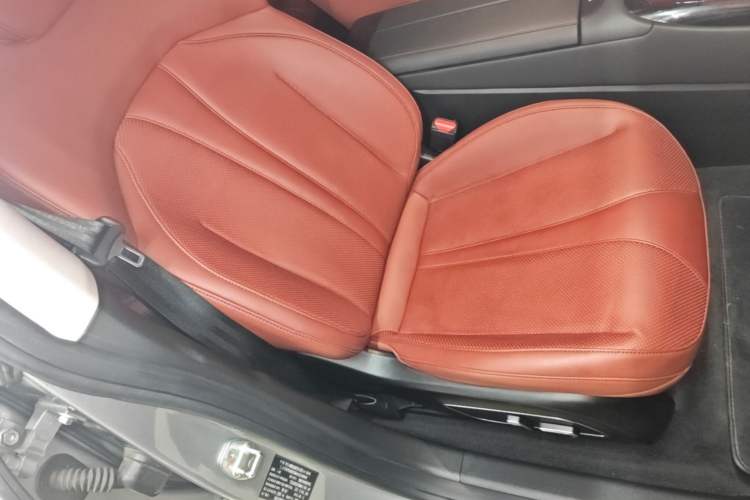 Used XPeng P7 2021 480E Right Front Seat