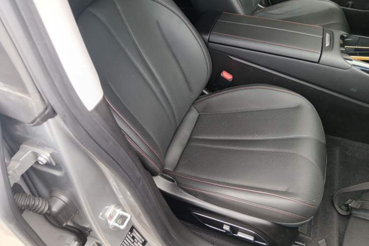 Used XPeng P7 2021 480N Right Front Seat
