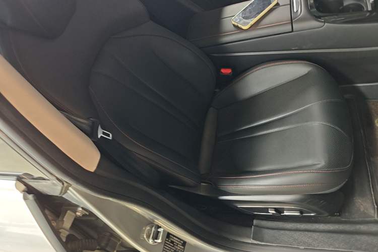 Used XPeng P7 2021 480N Right Front Seat
