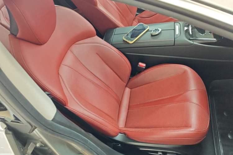 Used XPeng P7 2021 480N Right Front Seat