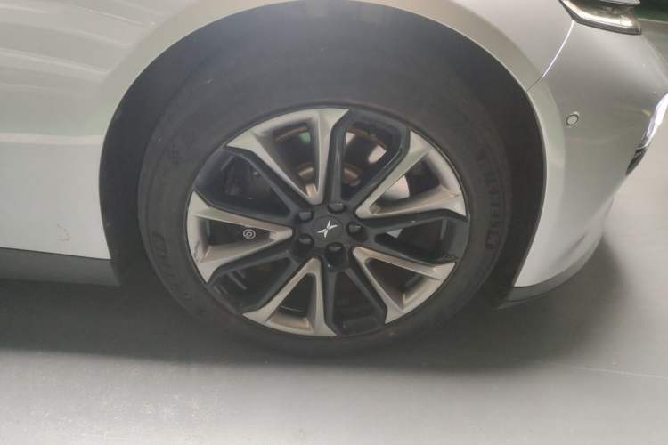 Used XPeng P7 2021 480N Right Front Wheel Hub