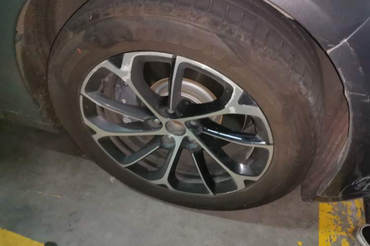 Used XPeng P7 2021 480N Right Front Wheel Hub